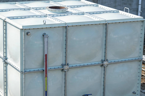 驻马店玻璃钢水箱铺垫层有什么施工要求？